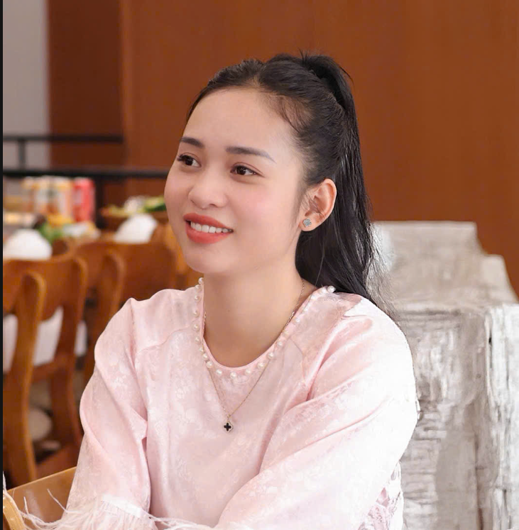 đối tác https://vclay.vn/wp-content/uploads/2026/09/Anna-Nguyen.png