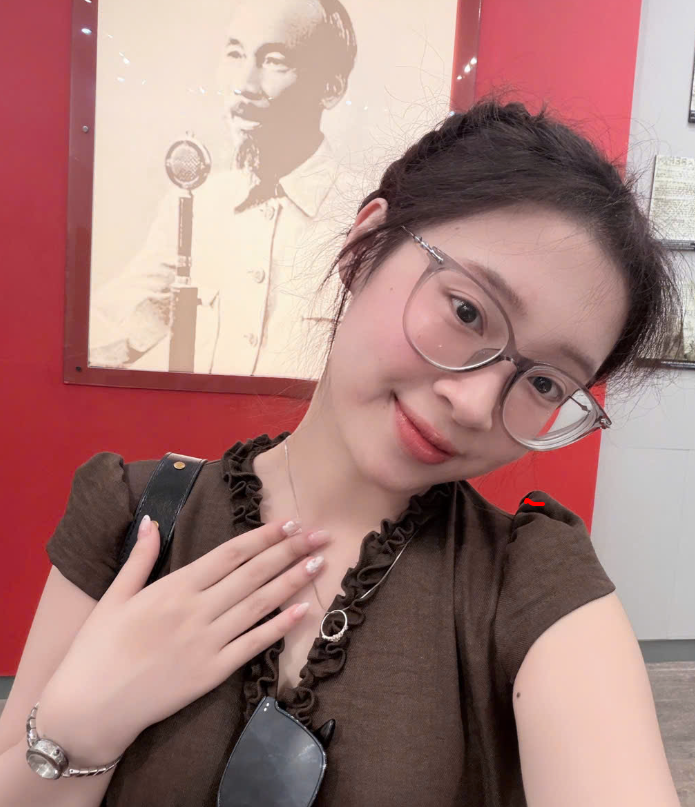 đối tác https://vclay.vn/wp-content/uploads/2026/09/Khanh-Huyen.png